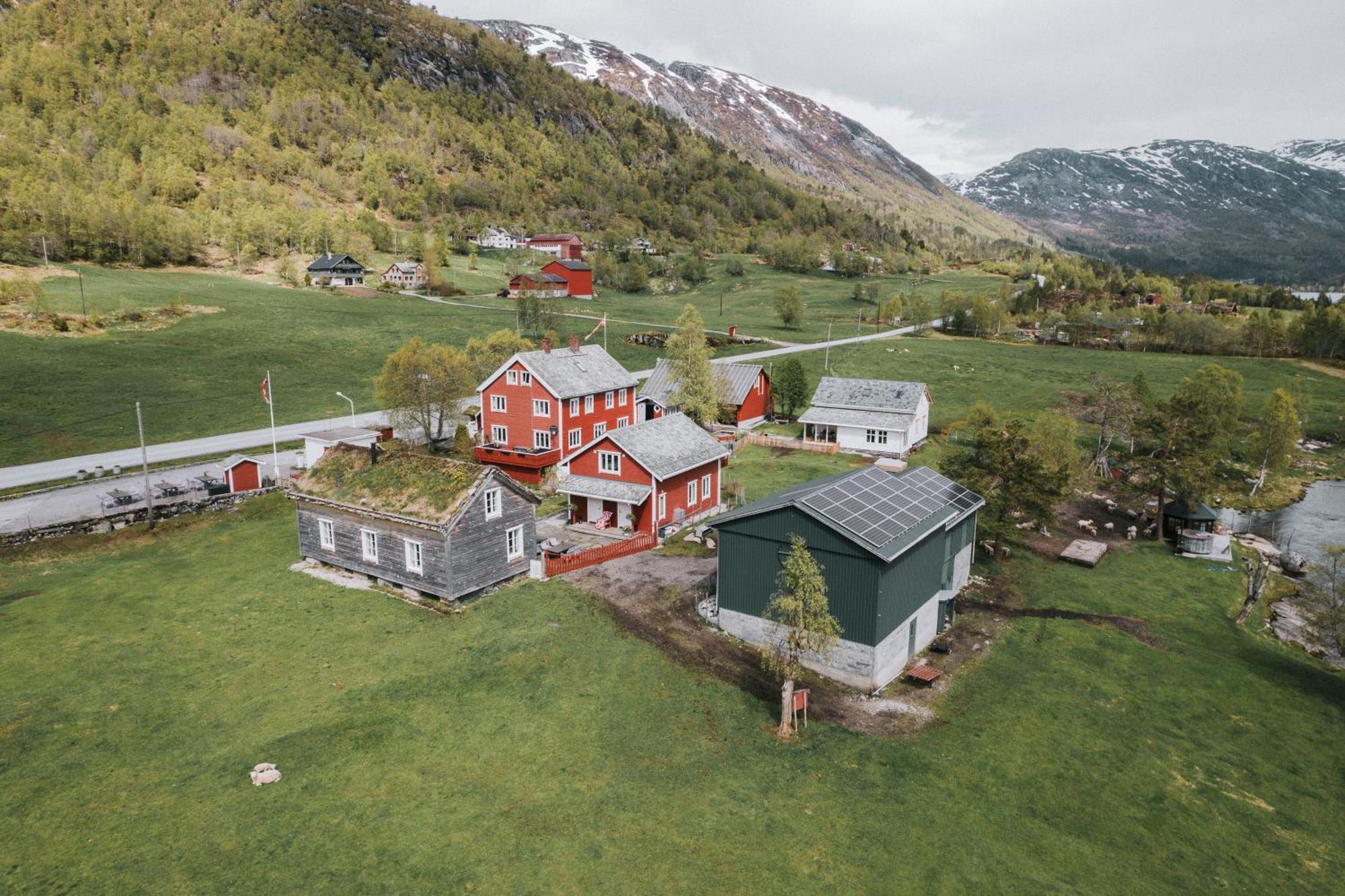 Farm stay Flatheim Viksdalen